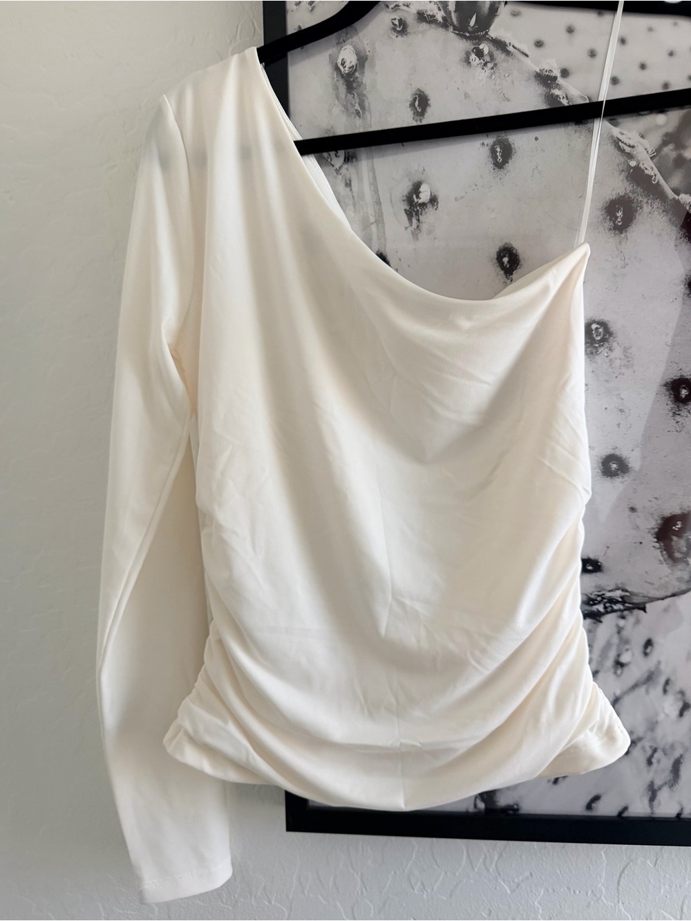 Abercrombie & Fitch One-Shoulder Long-Sleeve Asymmetrical Top size Small